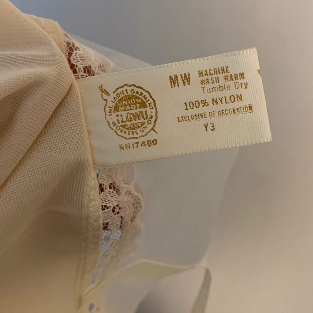 Vintage Aristocraft By Superior Slip - Picture 5 of 6